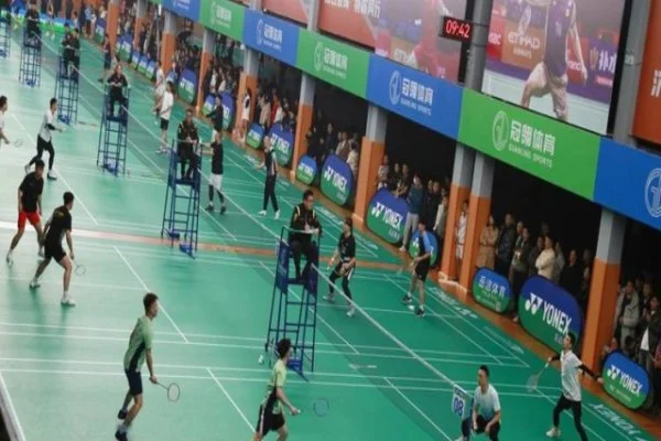 深秋巴黎隆尚凯旋门大赛李慕华策骑与法国马房争冠全面格局分析